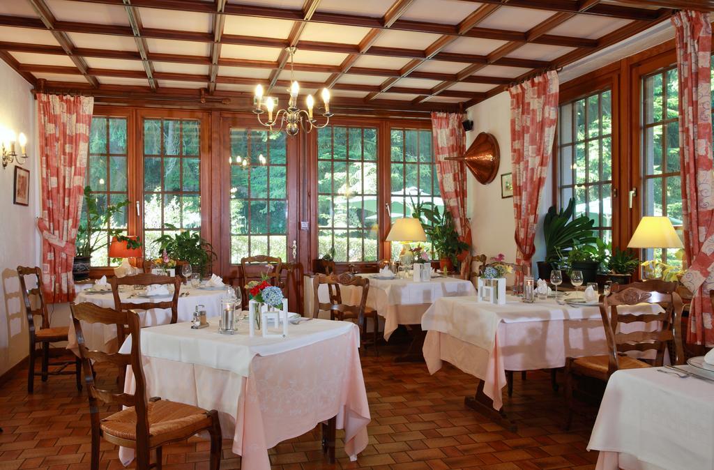 Hotel-Restaurant Du Chateau D'Andlau Barr Esterno foto